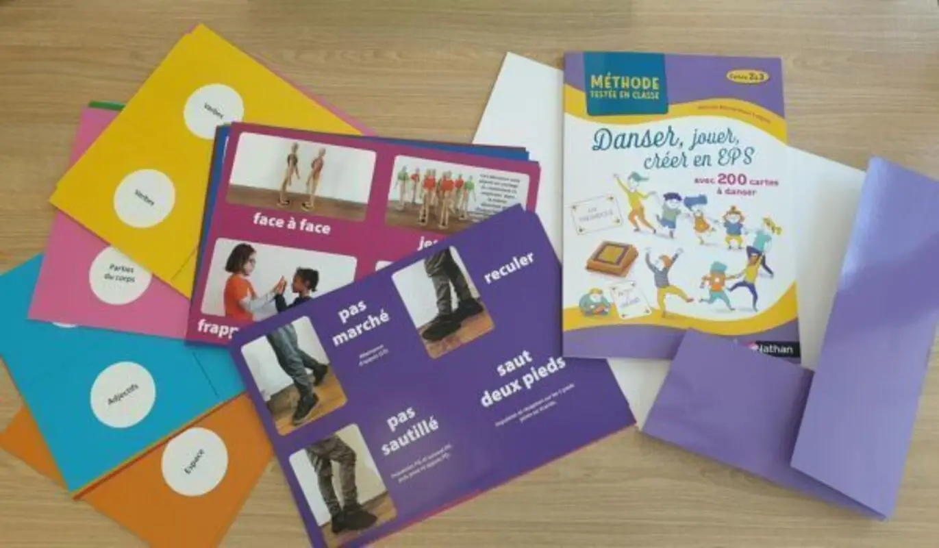 Danser, jouer, créer en EPS avec 200 cartes à danser - Cycles 2&3 - Livre pédagogie répond à la mesure 30' APQ - Séances testées en classe - Coffret pédagogique - 9782095020255 - Contenu pochette 