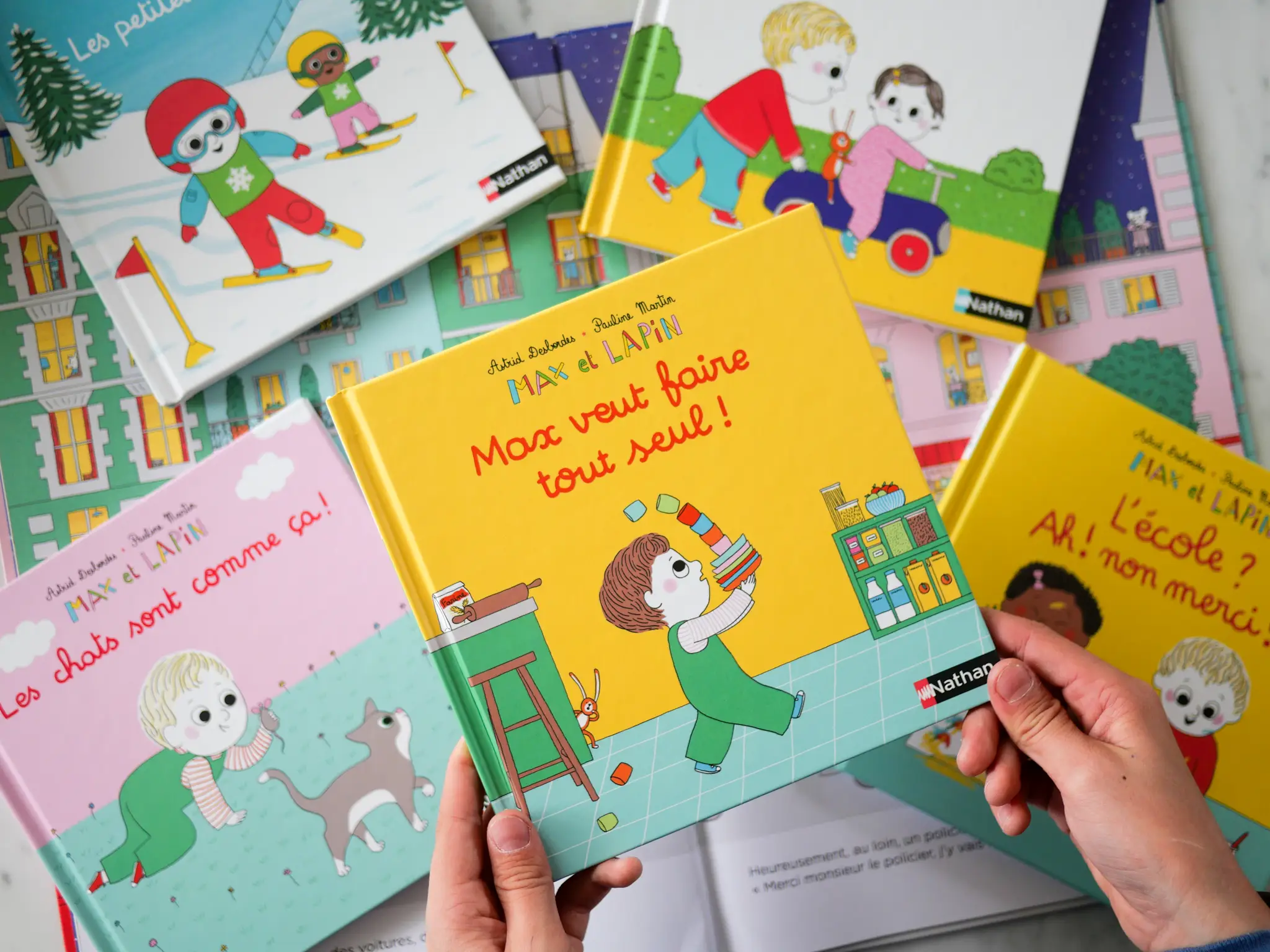 Max et lapin - Max veut faire tout seul - Album dès 2 ans - Album(s) - 9782095015961 - page-intérieure 01