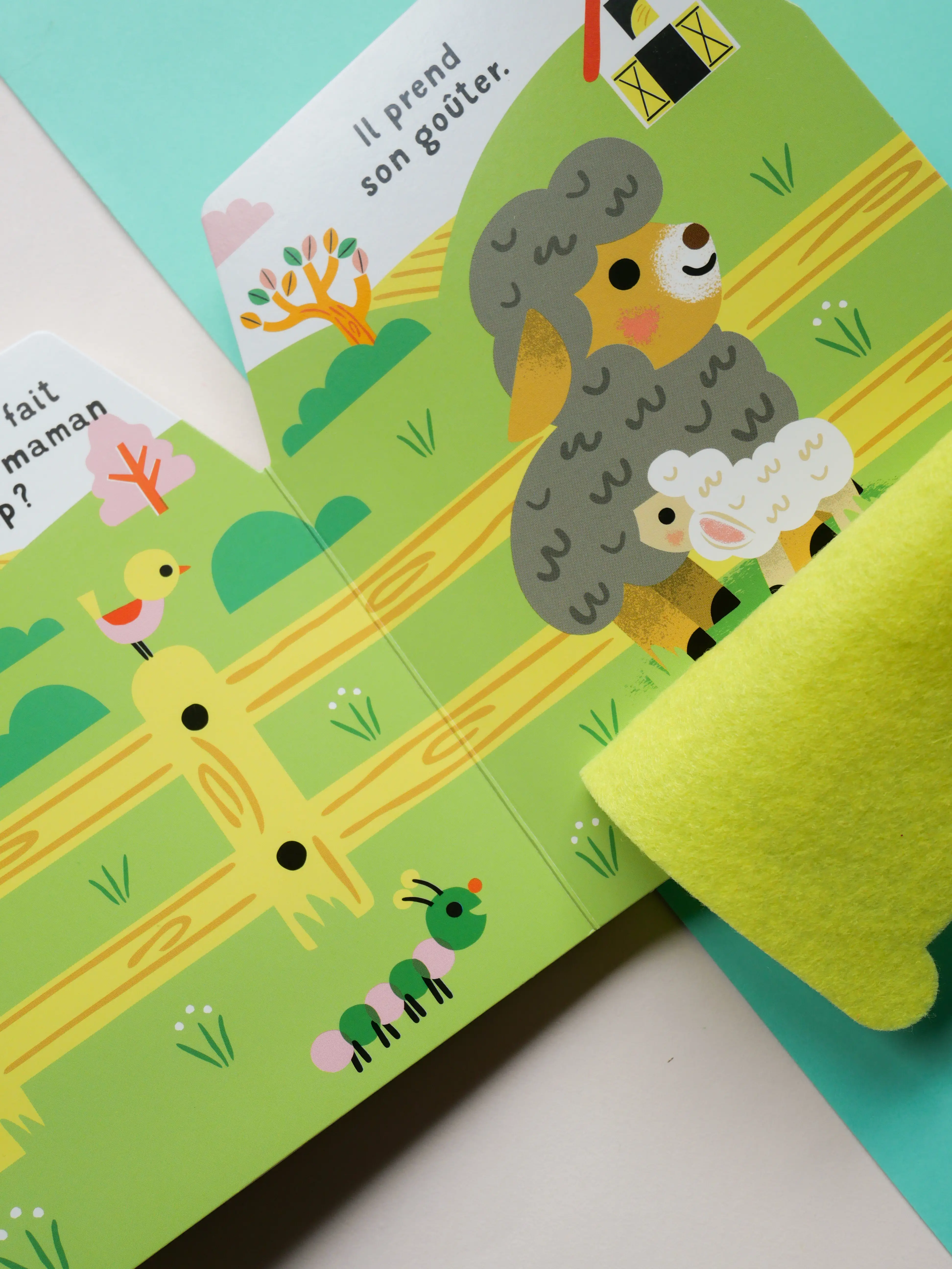 Cache-Cache petit mouton - le petit mouton arrive pour Pâques - Dès 6 mois - Livre d'éveil - 9782095058463 - page-interieure 06