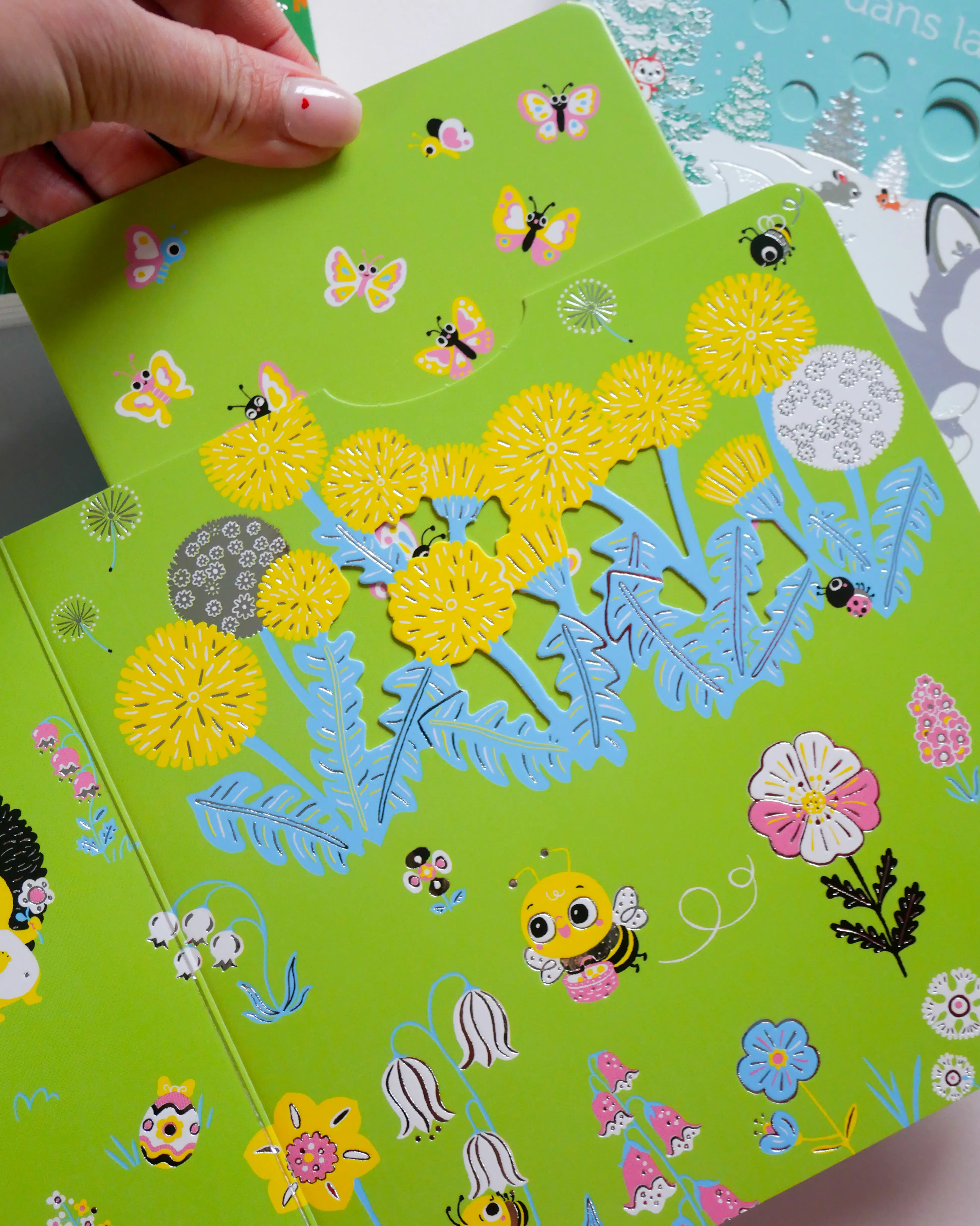 Promenade avec petit lapin - Pour partir à la découverte du printemps - Dès 6 mois - Livre d'éveil - 9782095058432 - page-interieure 07