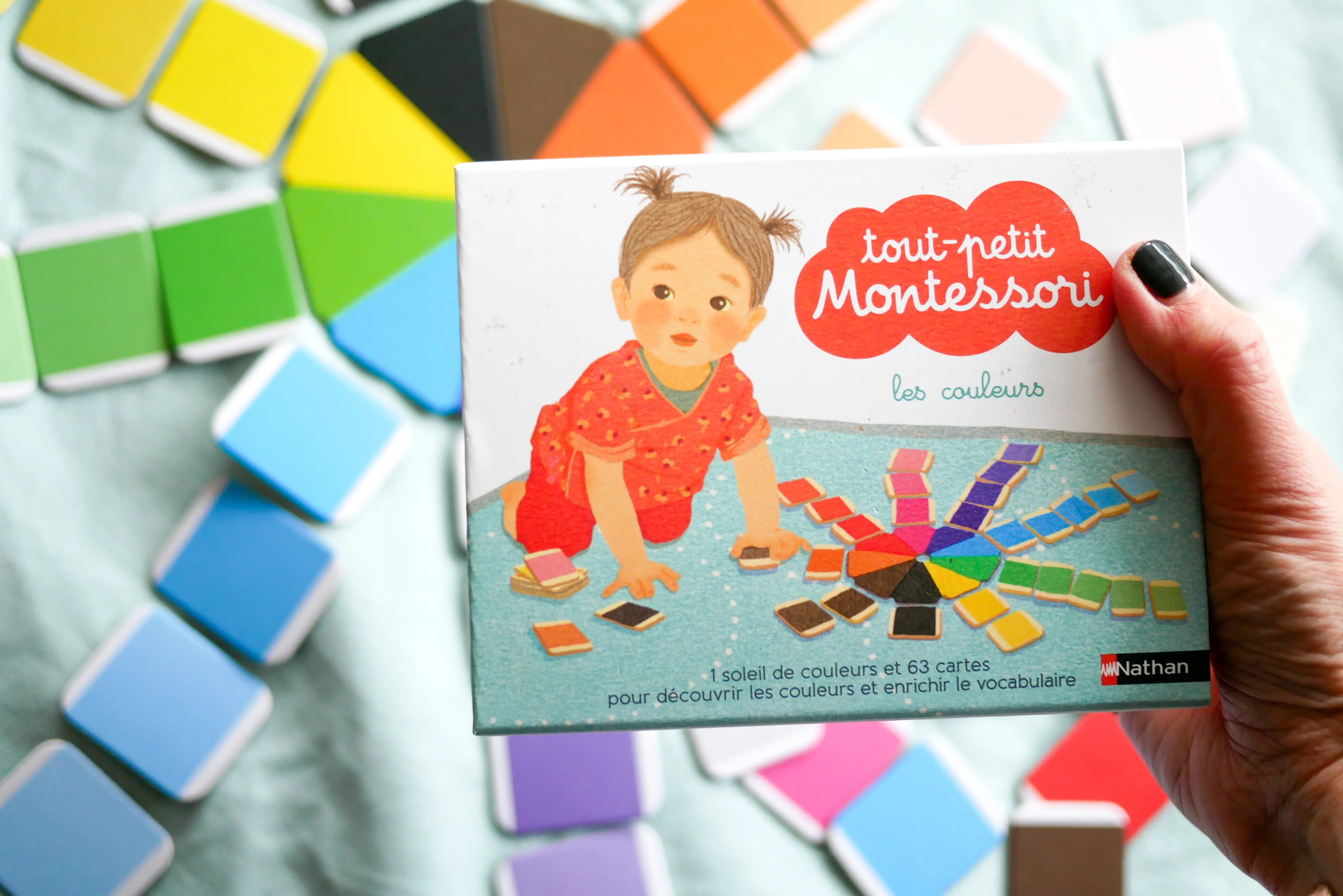 Tout-petit Montessori - les couleurs - Dès 15 mois - Coffret - 9782092789407 - page-interieure