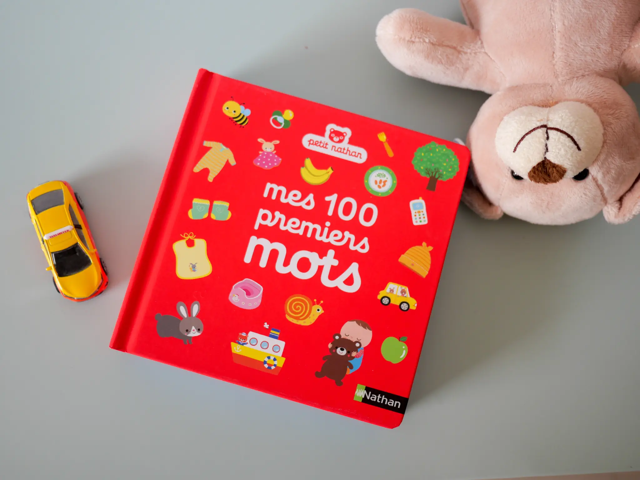 Mes 100 premiers mots - imagier bébé dès 10 mois - Livre d'éveil - 9782092559338 - page-intérieure1