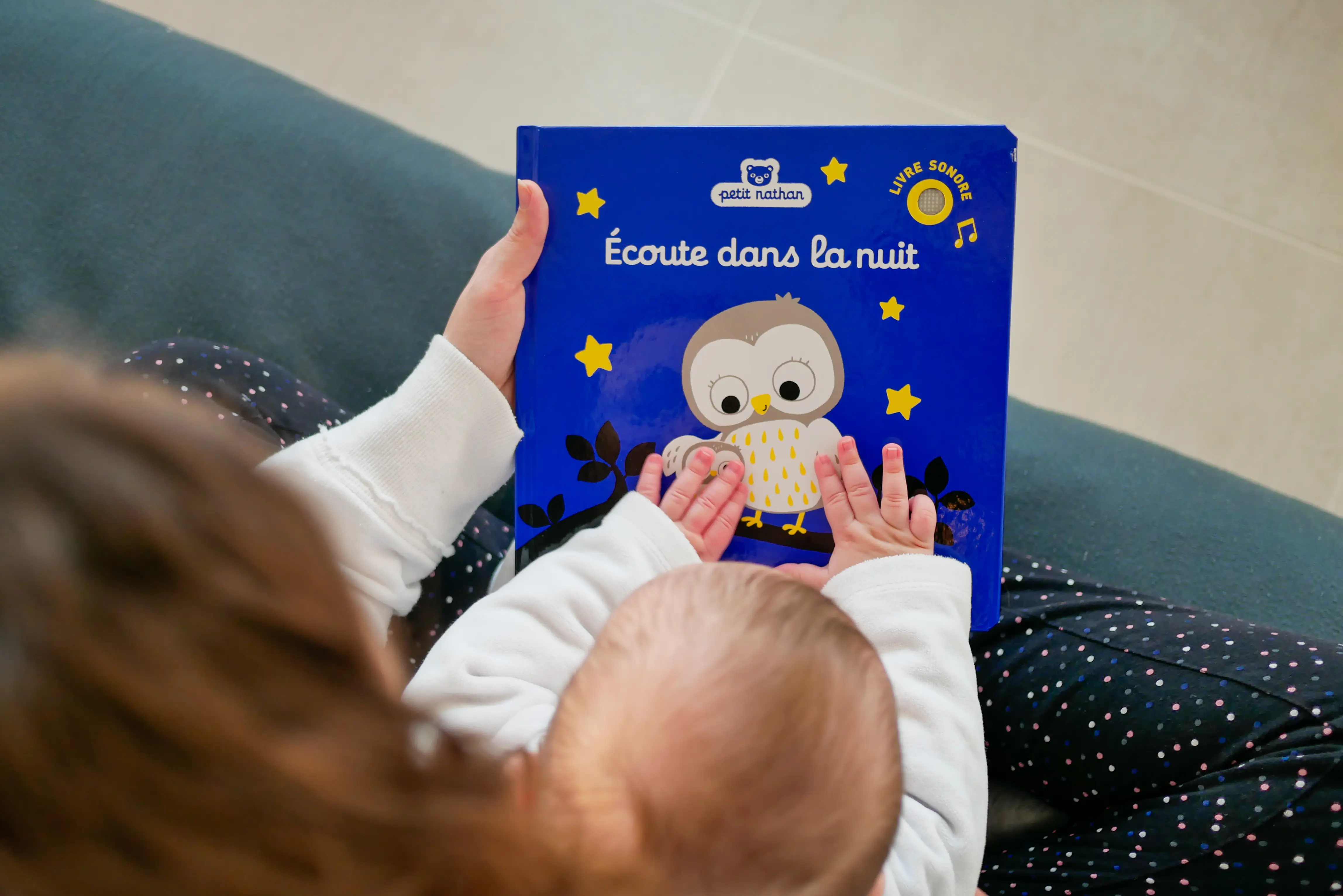 Écoute dans la nuit - livre sonore  - dès 1 an - Livre d'éveil - 9782092564844 - page-intérieure1