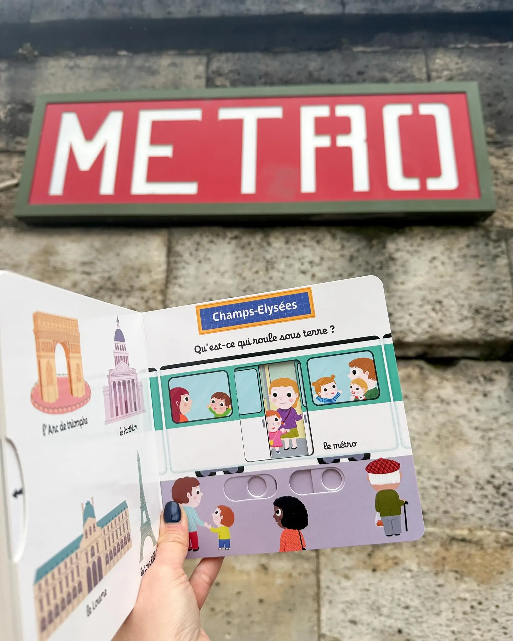 Kididoc - Paris - Nouvelle édition - Dès 1 an - Livre documentaire - 9782095028442 - page-intérieure5