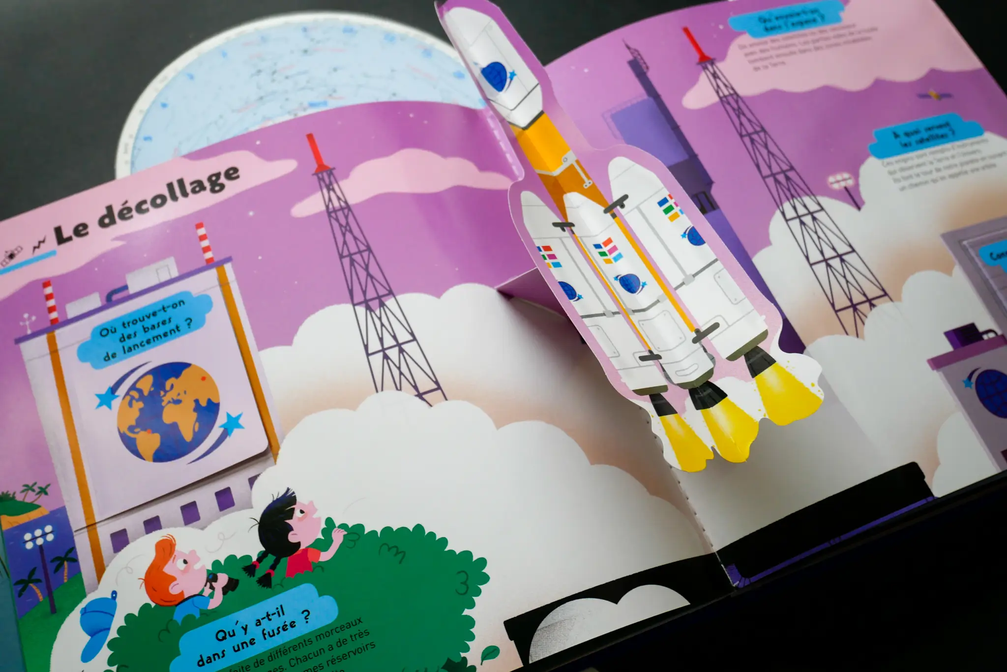 Le grand Kididoc de l'espace - Grand livre pop-up - dès 5 ans - Livre documentaire - 9782092591857 - page-intérieure6