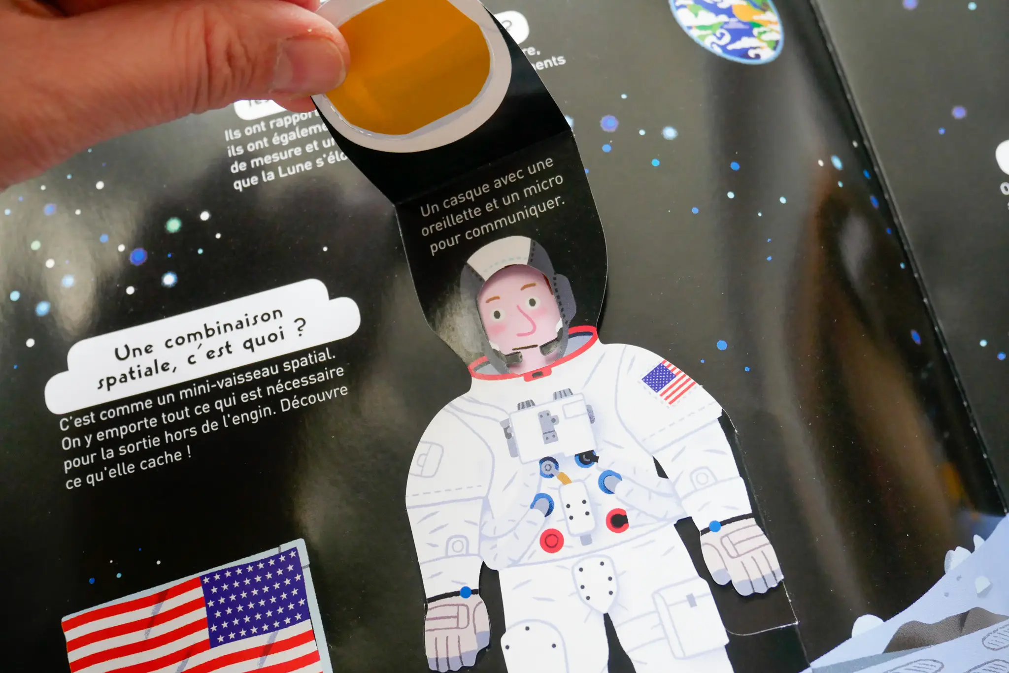 Le grand Kididoc de l'espace - Grand livre pop-up - dès 5 ans - Livre documentaire - 9782092591857 - page-intérieure7