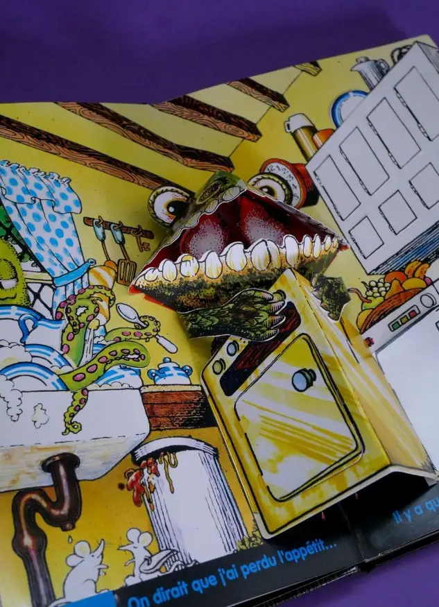 La Maison hantée - Grand Livre Pop-up - Album(s) - 9782092547861 - Pages intérieures 02