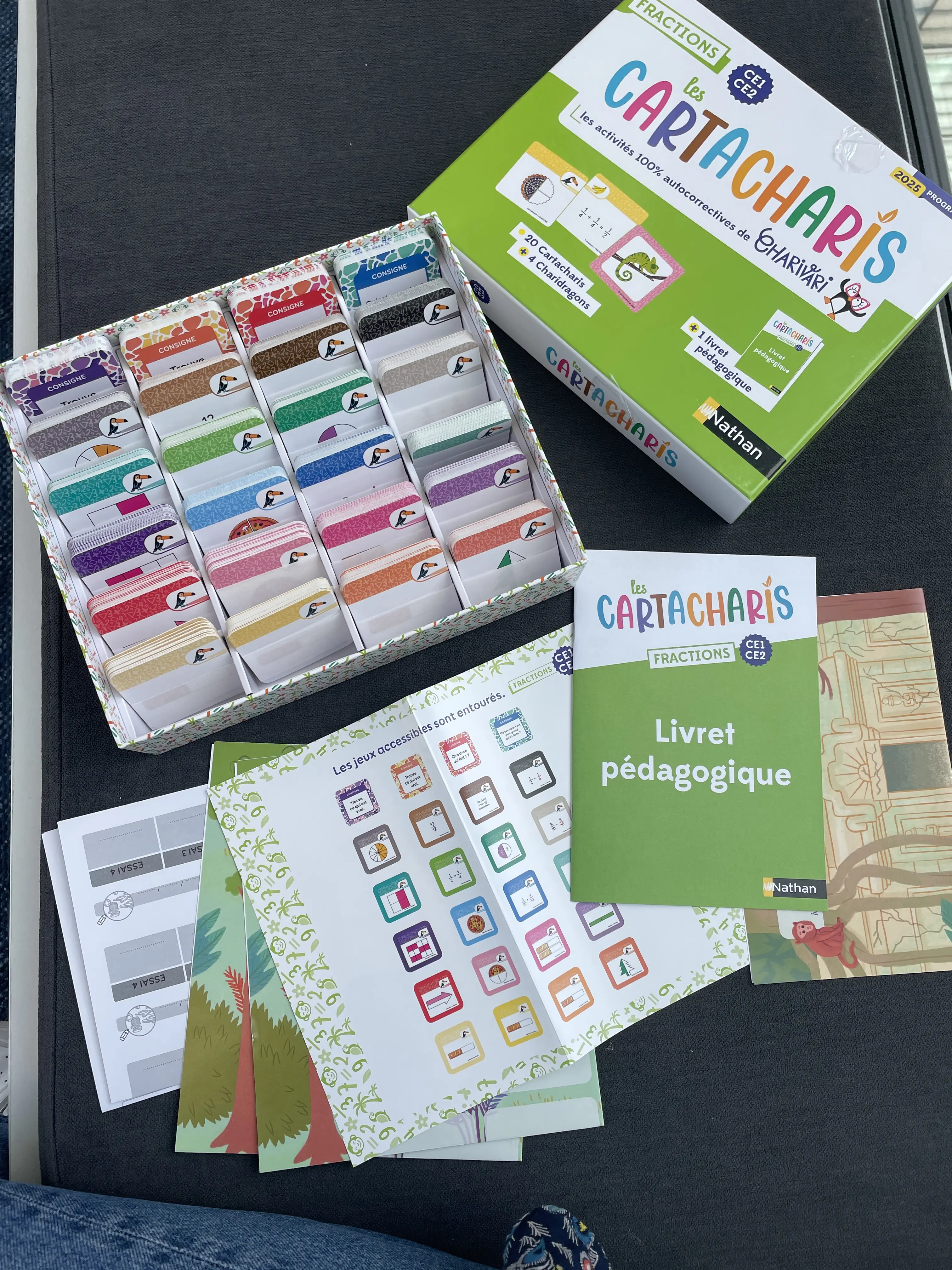 Les Cartacharis CE1 CE2 - Fractions - Matériel collectif - 3133099149170 - photoboitecarta1
