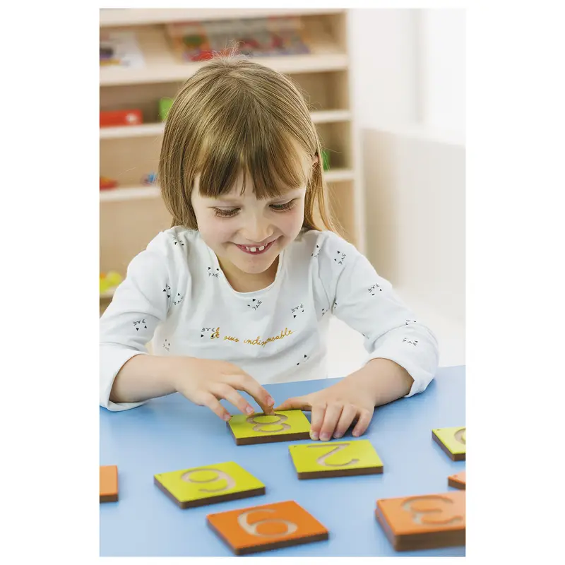 Pistes graphiques - Les chiffres - Atelier - 3133093752185 - 