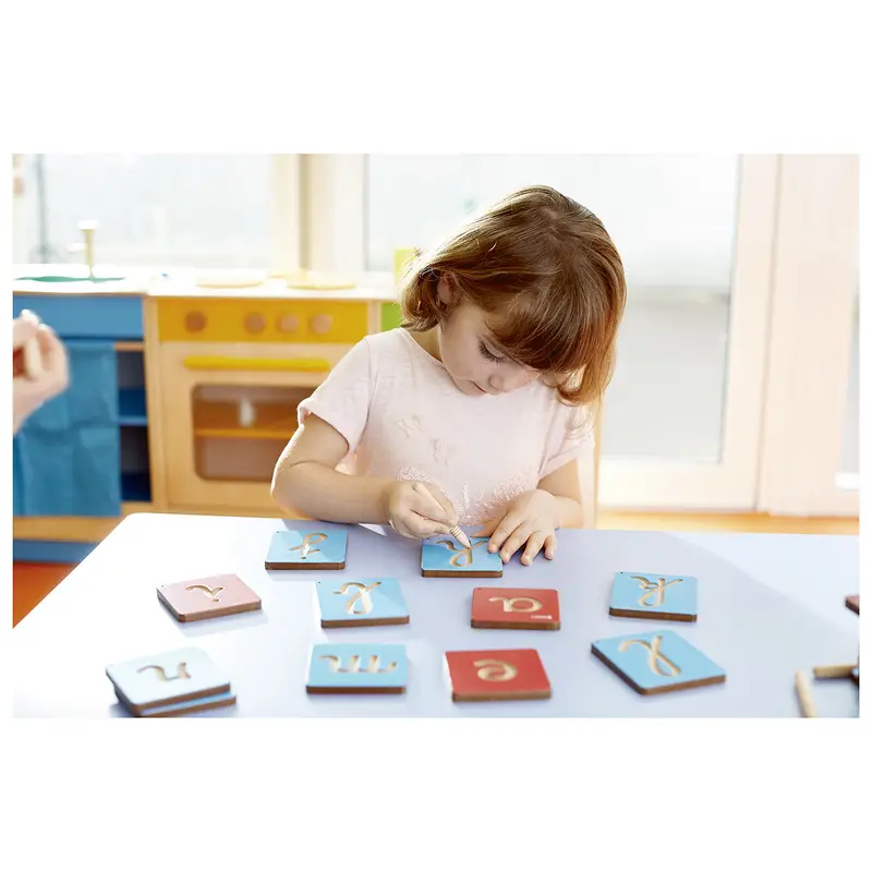 Pistes graphiques - Lettres cursives - Atelier - 3133093752192 - 